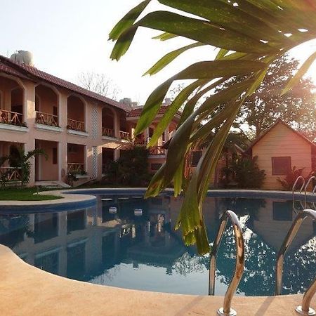 Hotel Calakmul Xpujil Buitenkant foto
